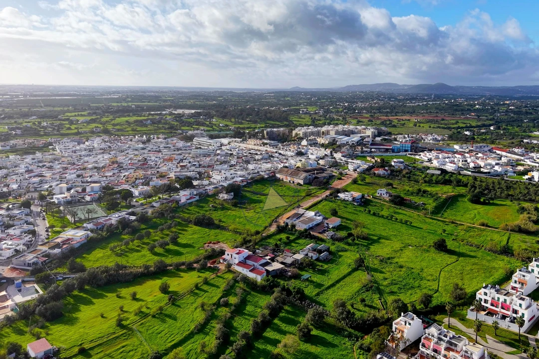 Terreno para Venda em Quelfes Foto 17