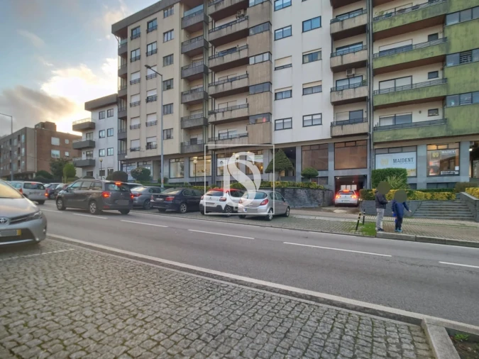 Apartamento T2 para Venda em Aguas Santas Foto 2