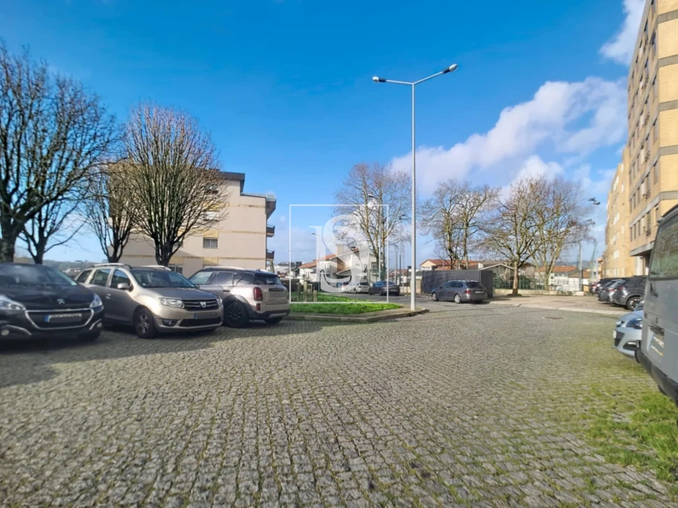 Apartamento T2 para Venda em Aguas Santas Foto 39