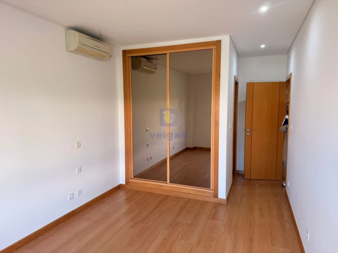 Apartamento T3 para Venda em Odivelas Foto 9