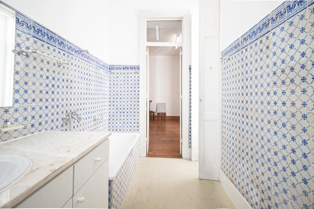 Apartamento T4 para Arrendamento em Alvalade Foto 26