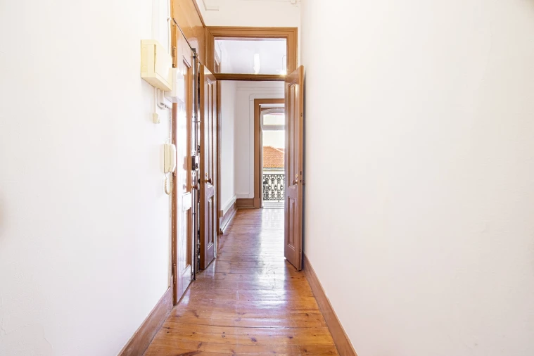 Apartamento T4 para Arrendamento em Alvalade Foto 3