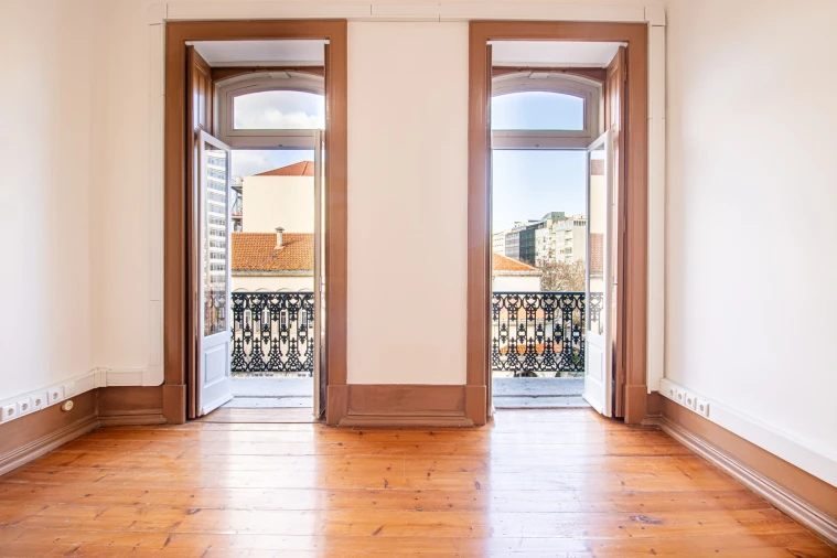 Apartamento T4 para Arrendamento em Alvalade Foto 1