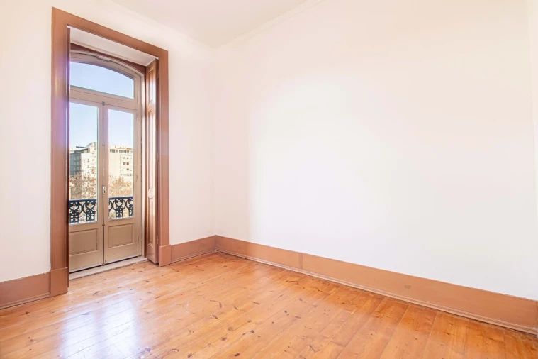 Apartamento T4 para Arrendamento em Alvalade Foto 11