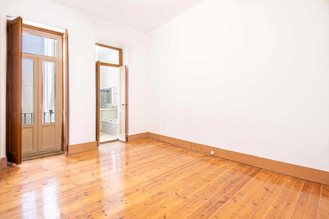 Apartamento T4 para Arrendamento em Alvalade Foto 16