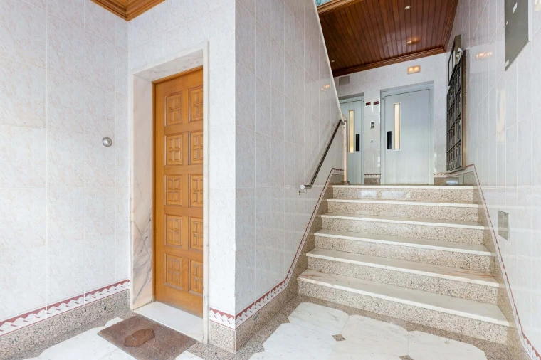 Apartamento T3 para Venda em Loures Foto 23