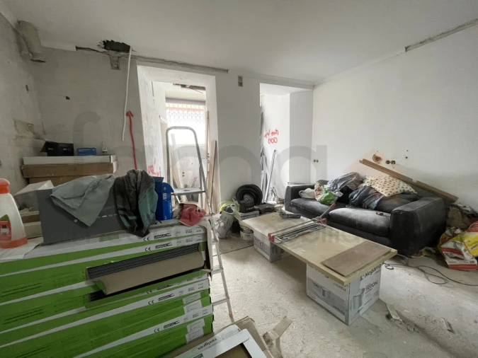 Apartamento T2 para Venda em Campolide Foto 13