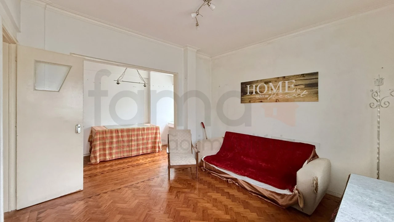 Apartamento T2 para Venda em Queluz e Belas Foto 2