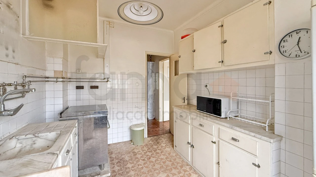 Apartamento T2 para Venda em Queluz e Belas Foto 11