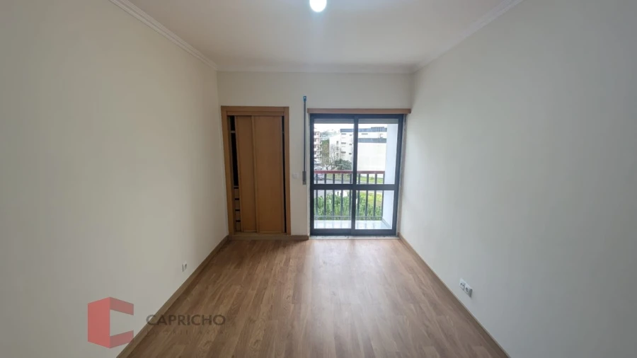 Apartamento T3 para Venda em Rio de Mouro Foto 19
