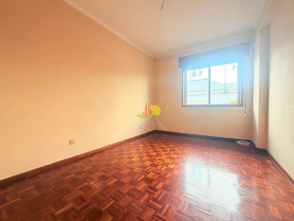 Apartamento T4 para Venda em Buarcos Foto 9