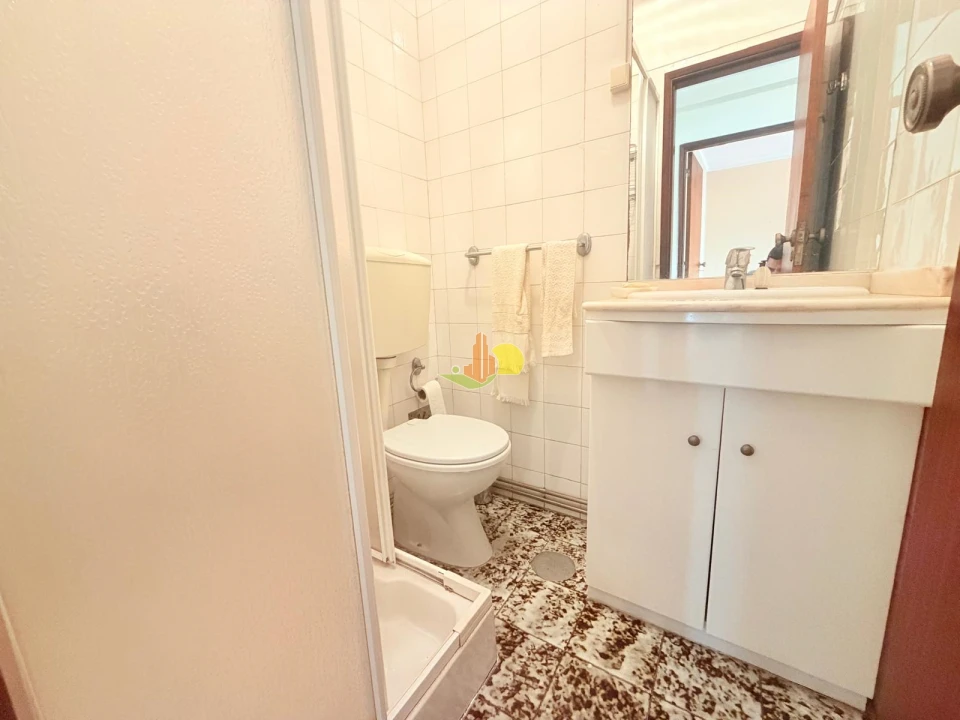 Apartamento T4 para Venda em Buarcos Foto 10