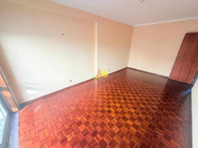 Apartamento T4 para Venda em Buarcos Foto 14