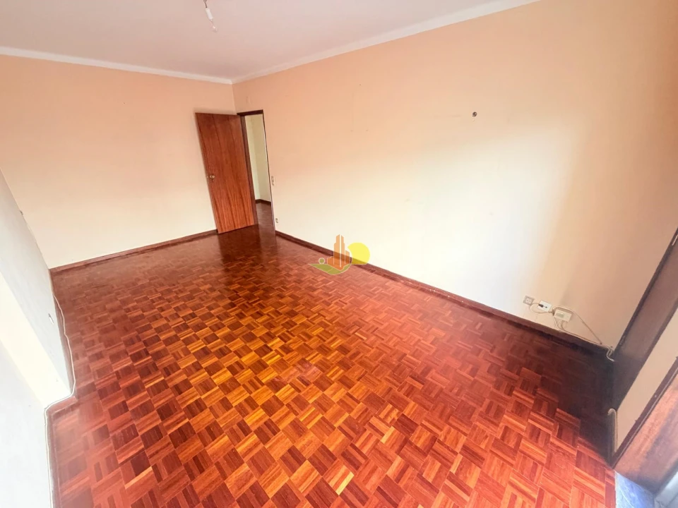 Apartamento T4 para Venda em Buarcos Foto 13
