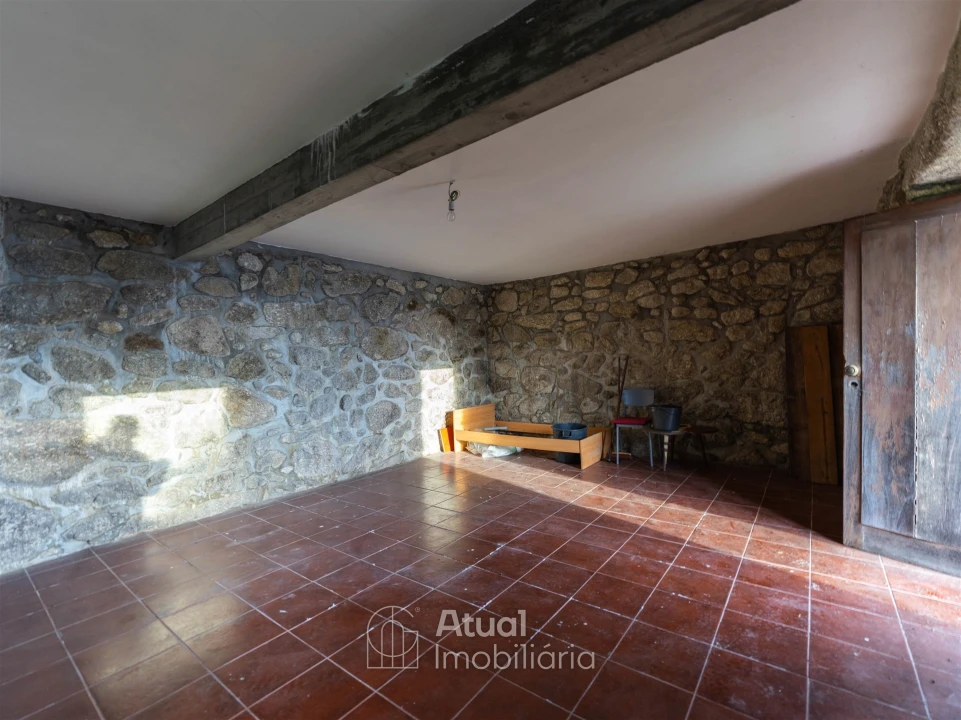 Moradia T3 para Venda em Sande, Vilarinho, Barros e Gomide Foto 32