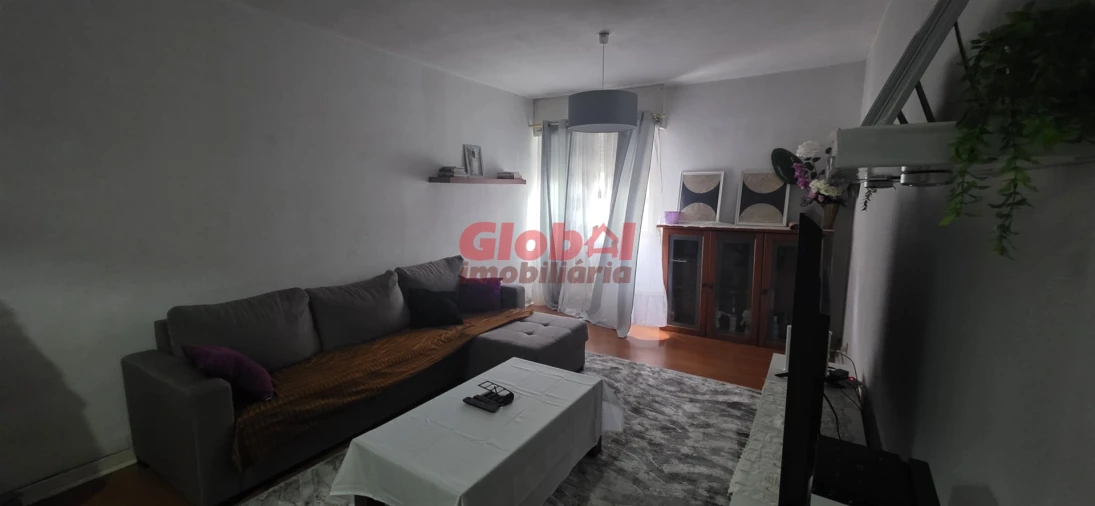 Apartamento T2 para Venda em Viseu Foto 1