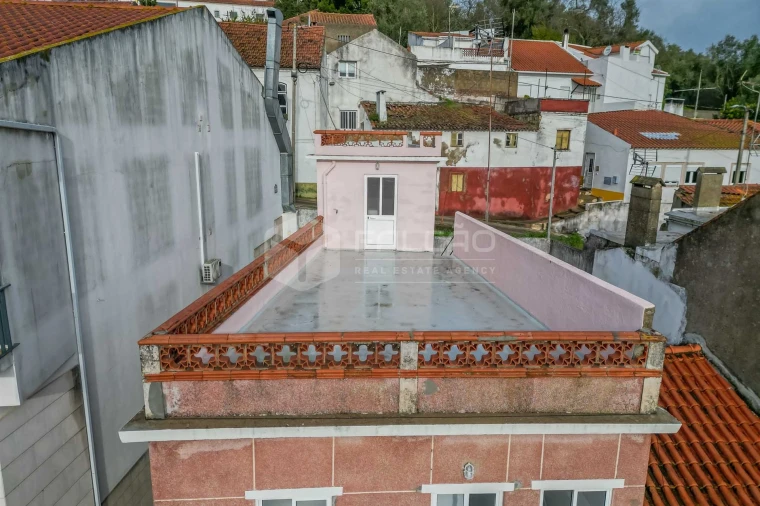 Moradia T3 para Arrendamento em Pernes Foto 33