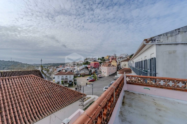 Moradia T3 para Arrendamento em Pernes Foto 50