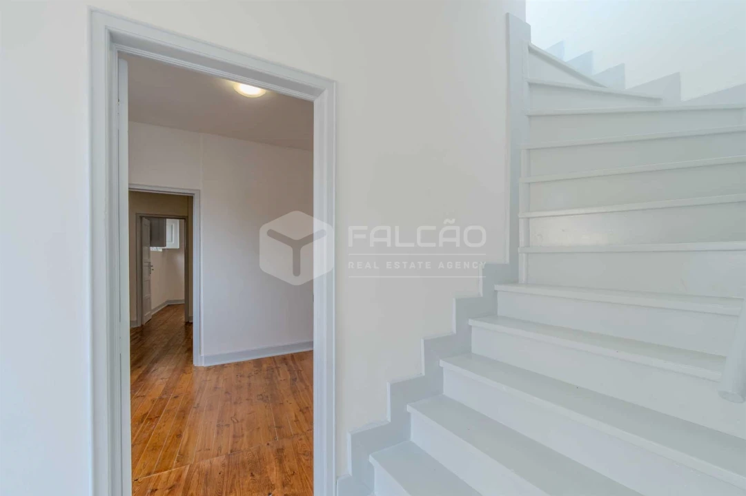 Moradia T3 para Arrendamento em Pernes Foto 10