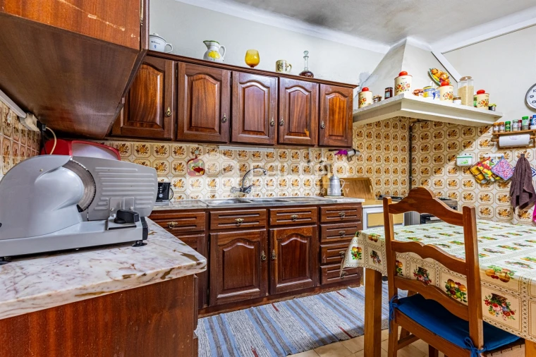 Moradia T4 para Venda em Alcanhões Foto 10