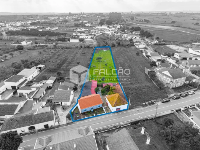 Moradia T4 para Venda em Alcanhões Foto 32