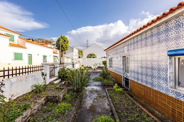 Moradia T4 para Venda em Alcanhões