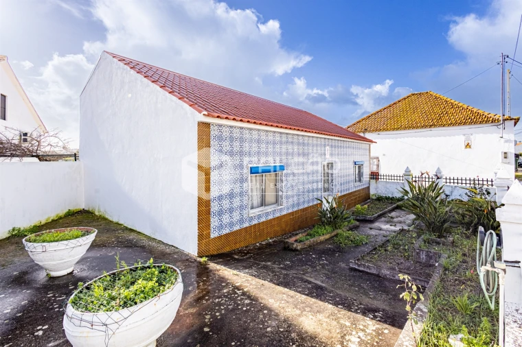 Moradia T4 para Venda em Alcanhões Foto 29