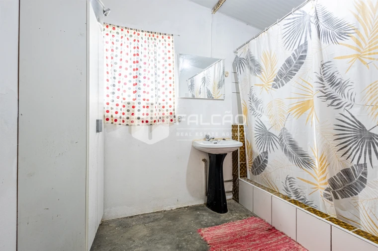 Moradia T4 para Venda em Alcanhões Foto 25