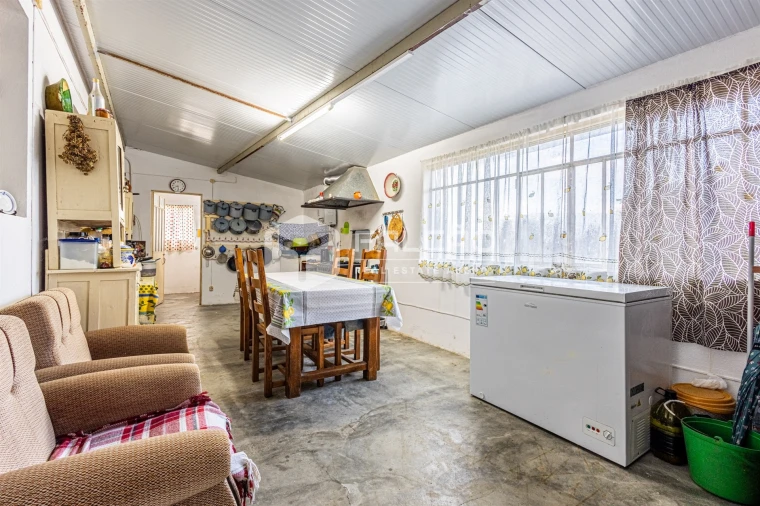 Moradia T4 para Venda em Alcanhões Foto 5