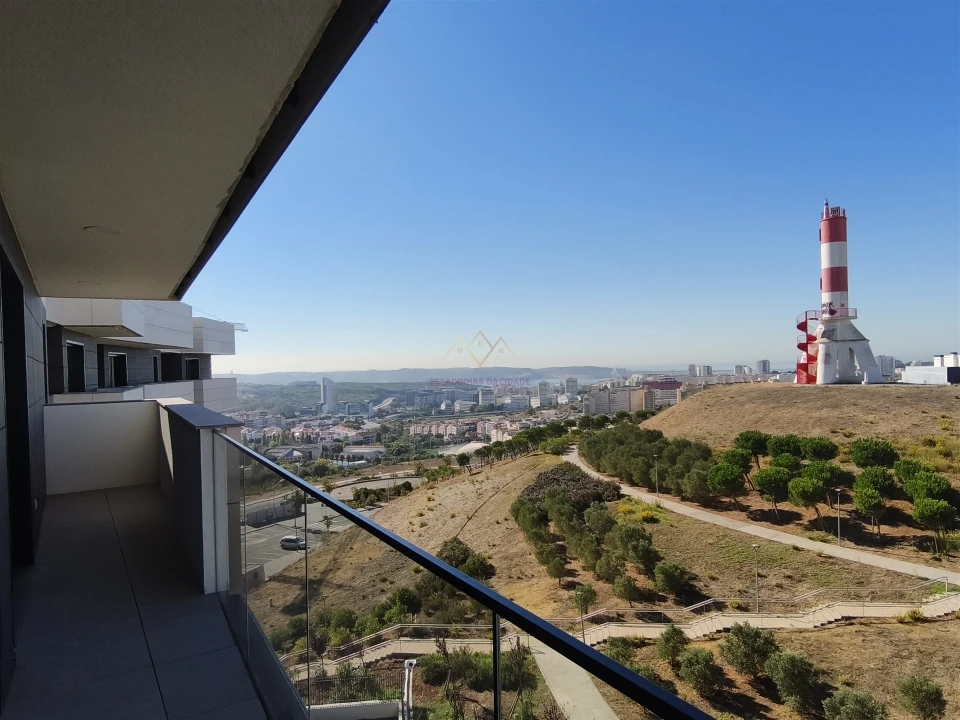 Apartamento T5 para Venda em Carnaxide e Queijas Foto 51