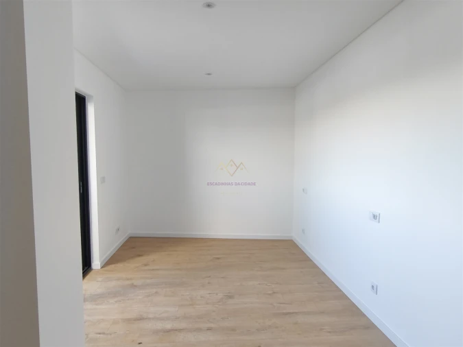 Apartamento T5 para Venda em Carnaxide e Queijas Foto 27