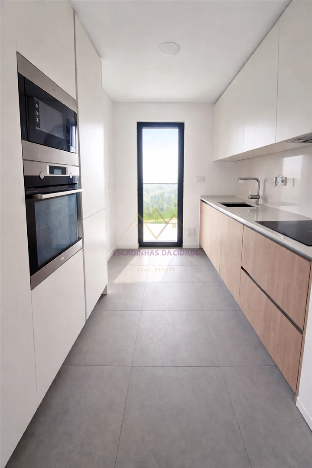 Apartamento T2 para Venda em Carnaxide e Queijas Foto 9