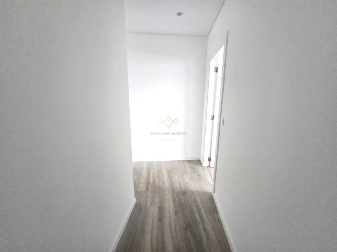 Apartamento T2 para Venda em Carnaxide e Queijas Foto 20