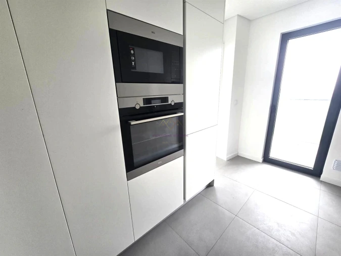 Apartamento T2 para Venda em Carnaxide e Queijas Foto 11