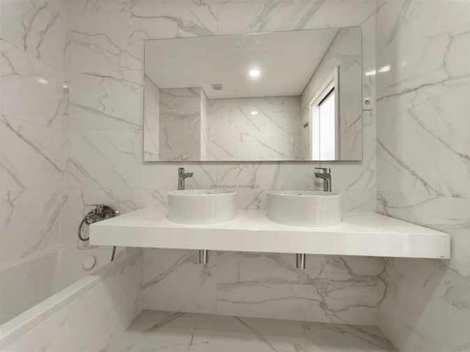 Apartamento T2 para Venda em Carnaxide e Queijas Foto 13