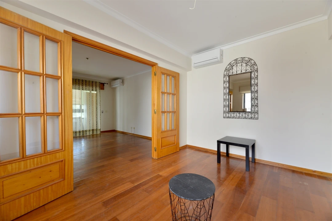 Apartamento T2 para Arrendamento em Alcabideche Foto 18