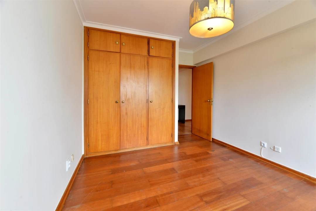 Apartamento T2 para Arrendamento em Alcabideche Foto 3