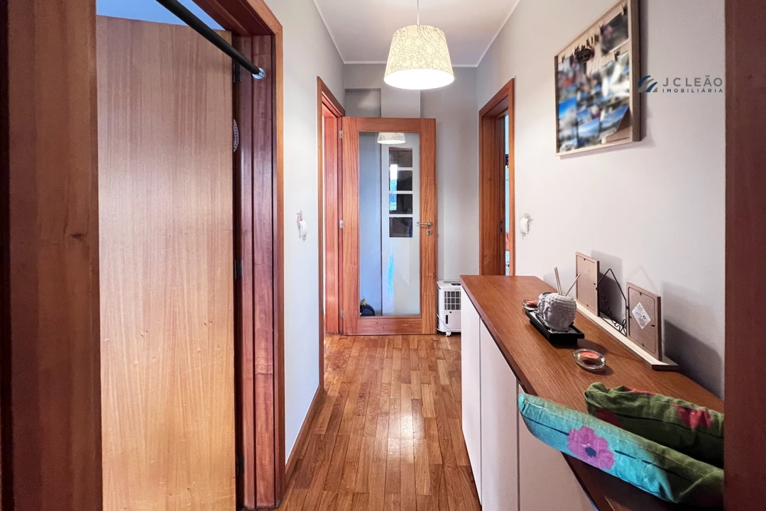 Apartamento T2 para Venda em Moreira Foto 2