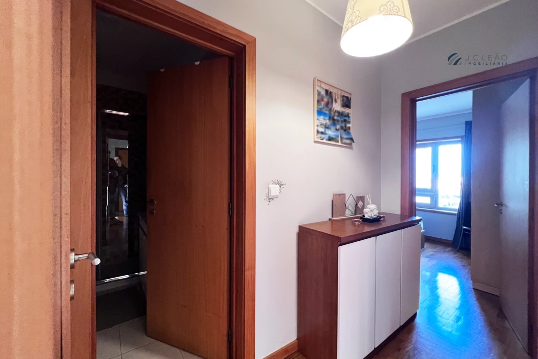 Apartamento T2 para Venda em Moreira Foto 5
