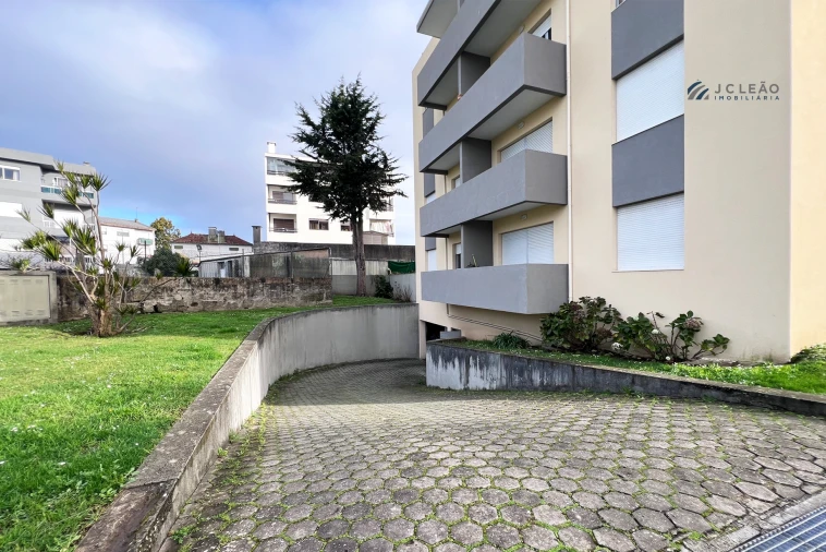 Apartamento T2 para Venda em Moreira Foto 17