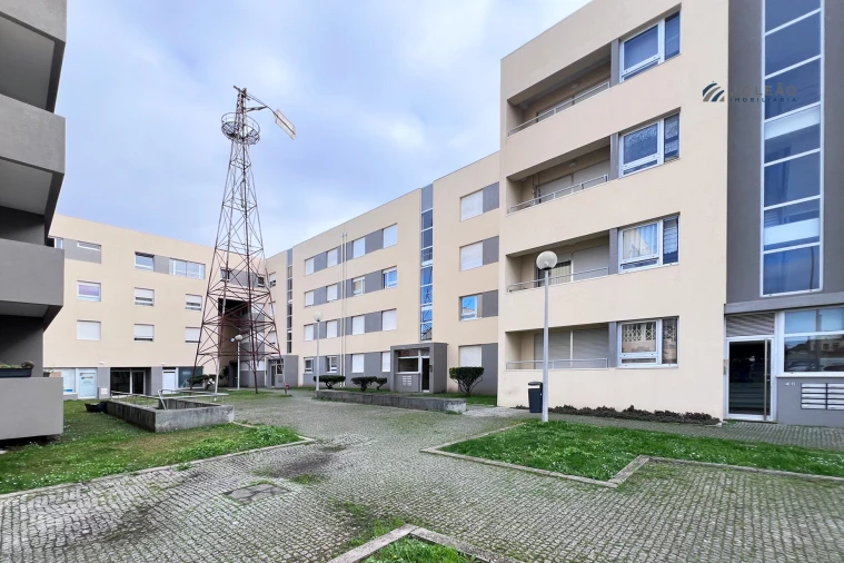 Apartamento T2 para Venda em Moreira Foto 20