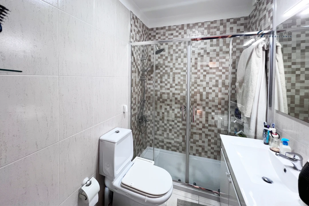 Apartamento T2 para Venda em Moreira Foto 7