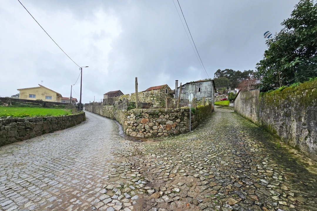 Moradia T10 para Venda em Guilhabreu Foto 4