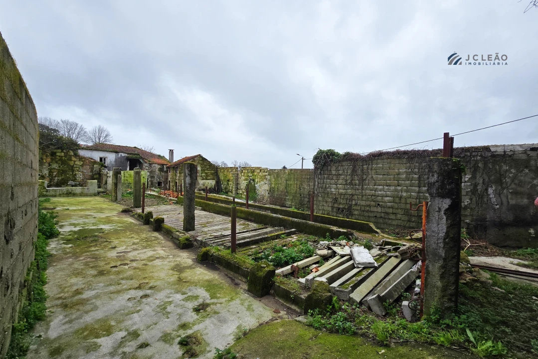 Moradia T10 para Venda em Guilhabreu Foto 12