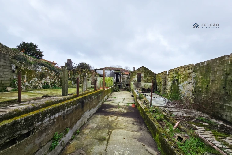 Moradia T10 para Venda em Guilhabreu Foto 15