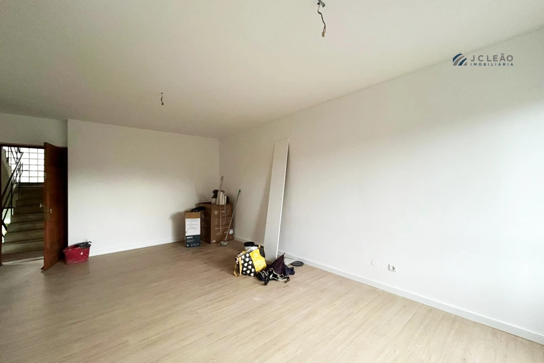 Apartamento T2 para Arrendamento em São Mamede de Infesta e Senhora da Hora Foto 8