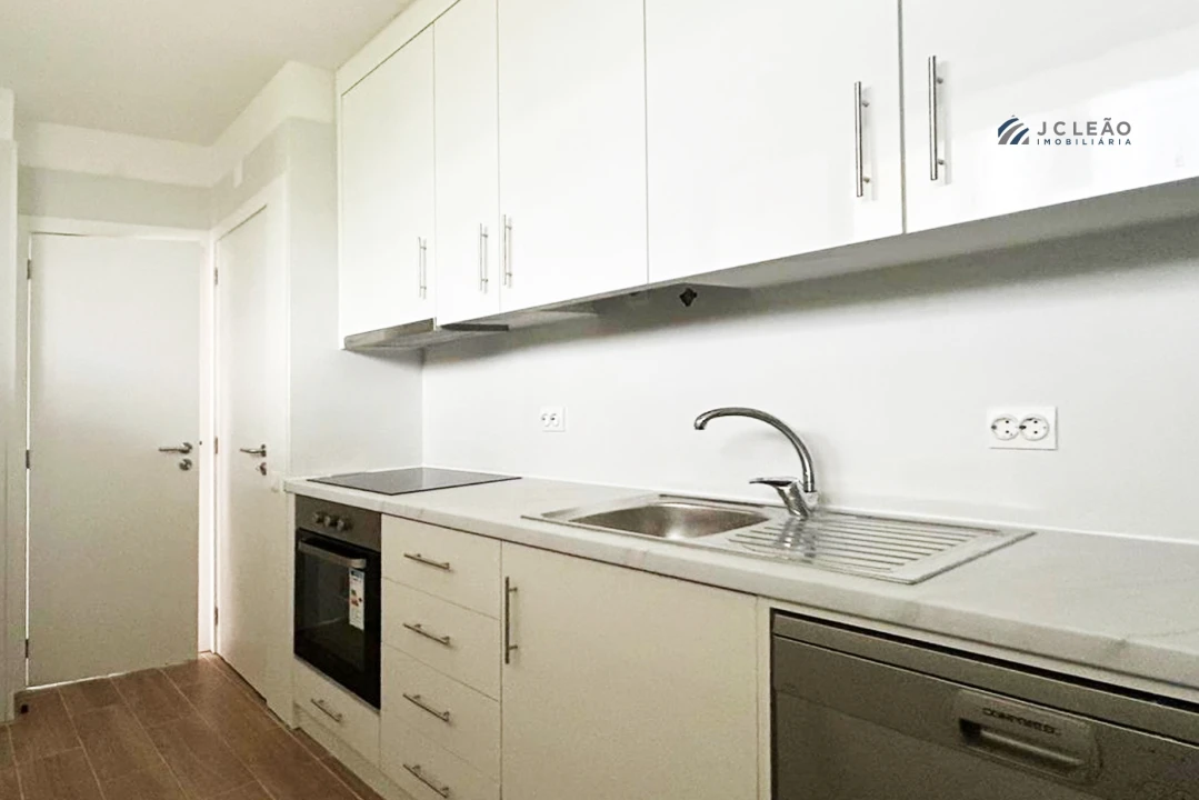 Apartamento T2 para Arrendamento em São Mamede de Infesta e Senhora da Hora Foto 1