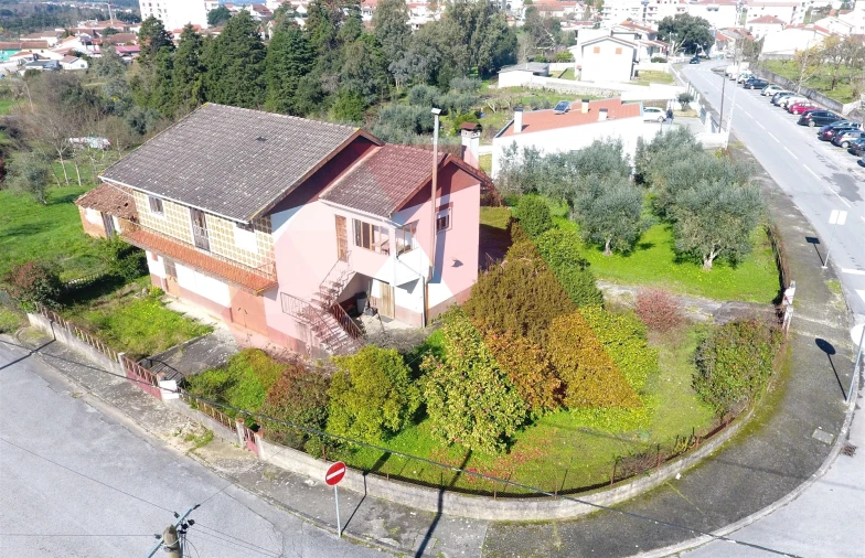 Moradia T6 para Venda em Tabua Foto 18