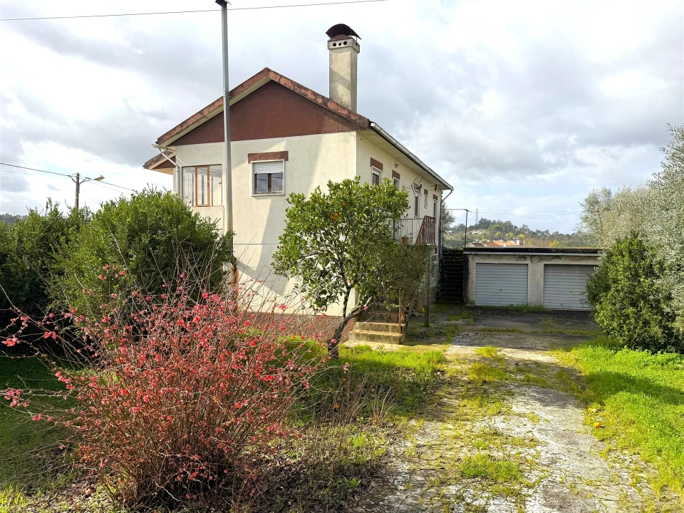 Moradia T6 para Venda em Tabua Foto 16