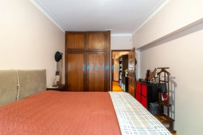 Apartamento T4 para Venda em Aldoar, Foz do Douro e Nevogilde